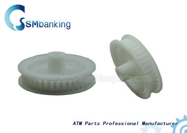 El cajero automático blanco de NCR parte original 4450600705 del engranaje 445-0600705 del motor del presentador la nueva