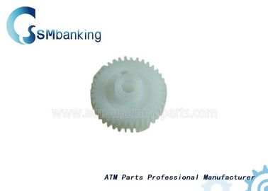 Engranaje plástico blanco componente 009-0018232 de NCR de las piezas del cajero automático de NCR