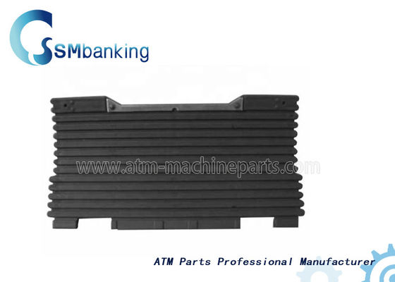 La puerta 4450591563 445-0591563 del obturador del cajero automático de la puerta del casete de NCR 58xx de las piezas del cajero automático tiene en existencia