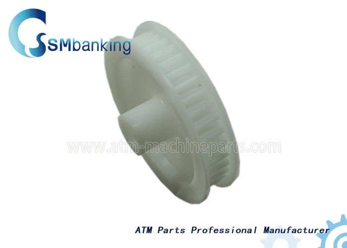 El cajero automático blanco de NCR parte original 4450600705 del engranaje 445-0600705 del motor del presentador la nueva